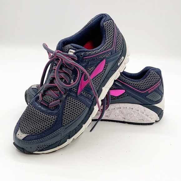 brooks womens 9